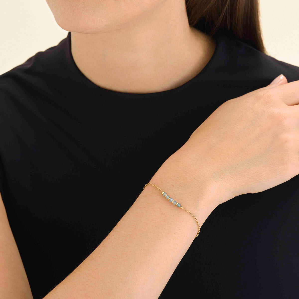 Bracciale con 5 pietre blu leftcolumn