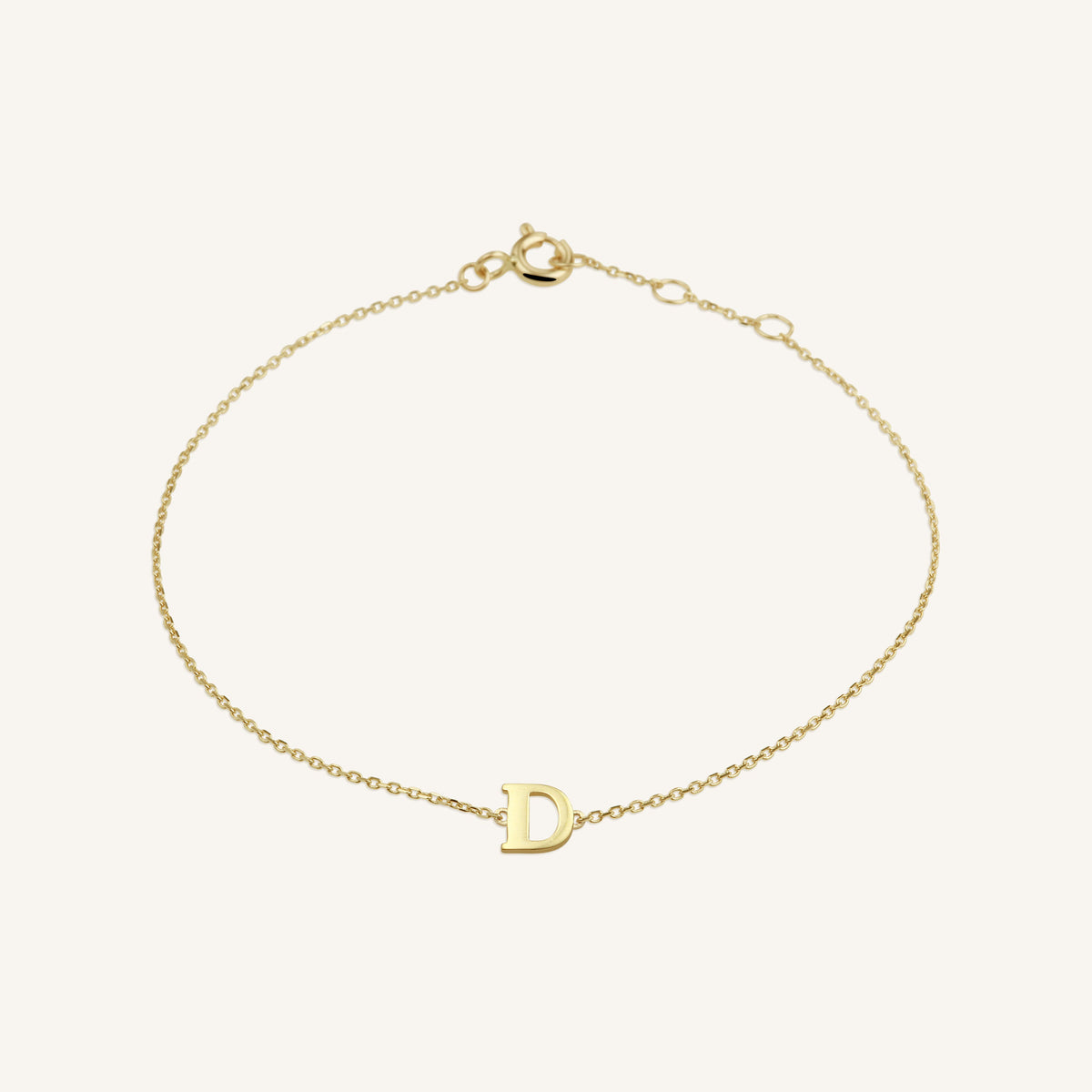 Initial Bracelet D leftcolumn