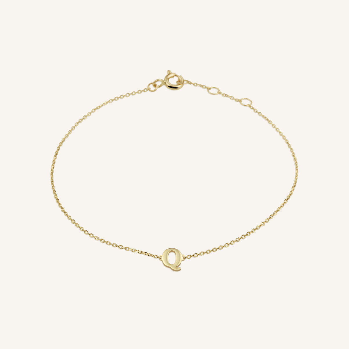 Initial Bracelet Q leftcolumn