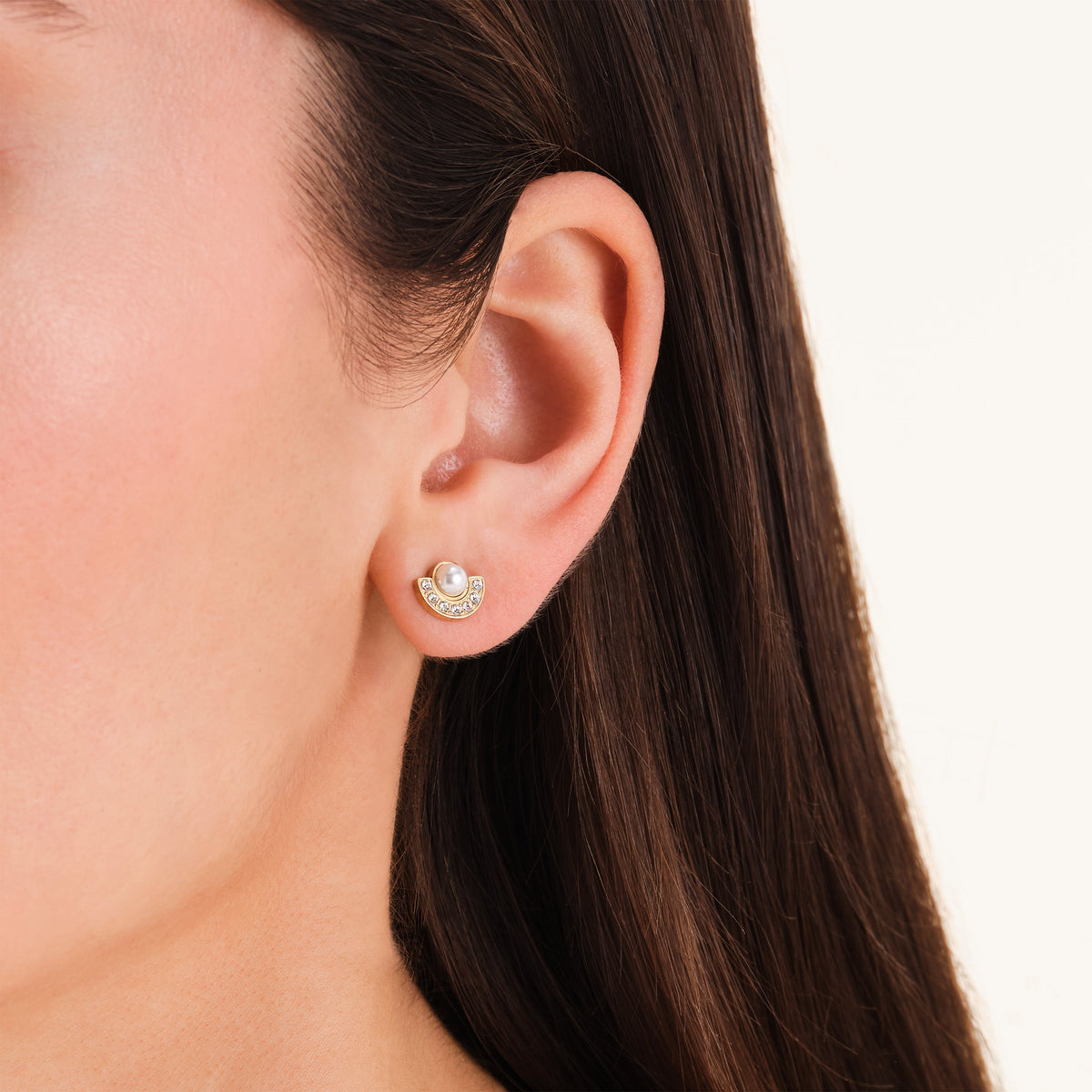 Orecchini a Bottone Halo di Perla leftcolumn