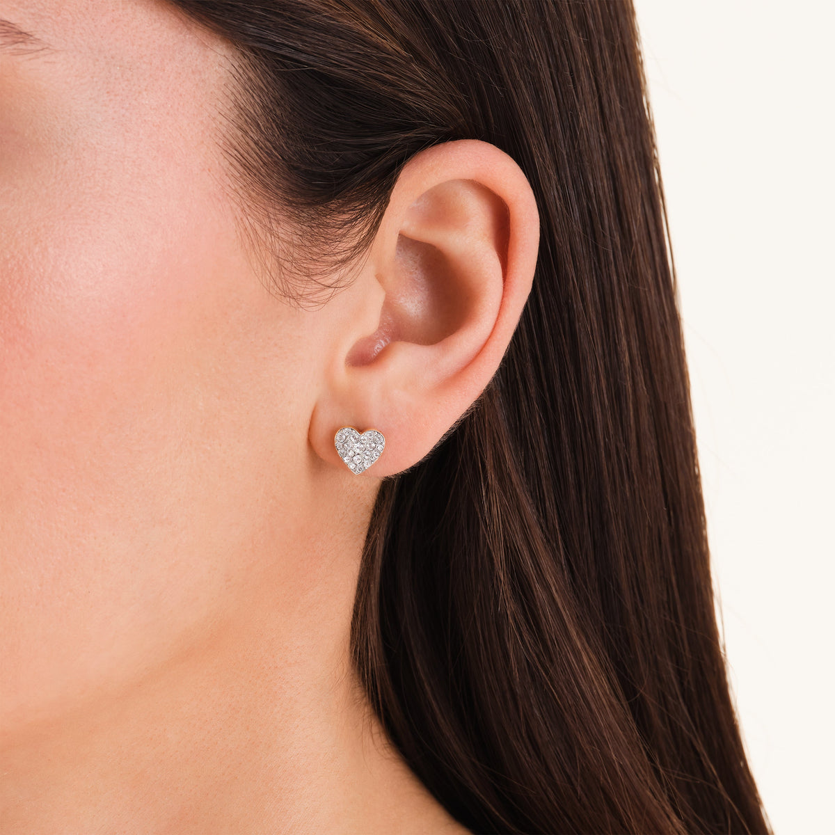 Orecchini a Bottone Cuore Pavé leftcolumn