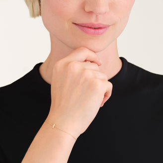 Initial Bracelet I leftcolumn