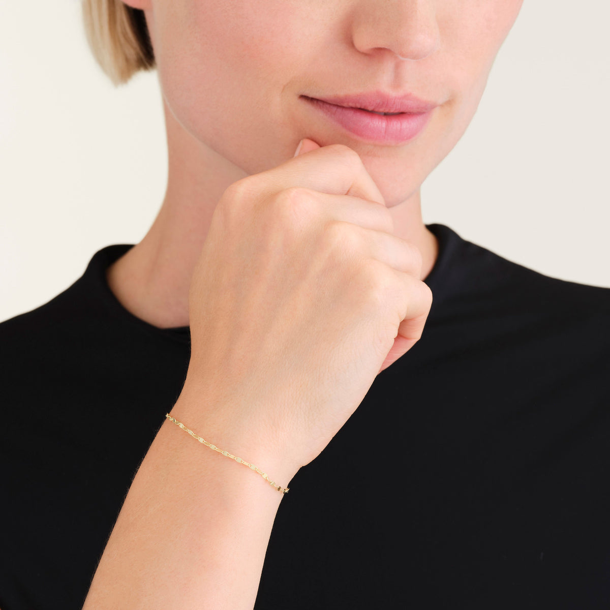 Anchor Chain Bracelet leftcolumn