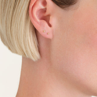 Tri Dots Studs leftcolumn