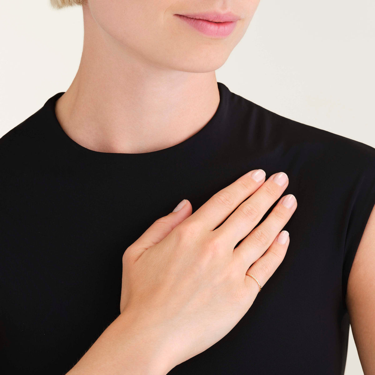 Twisted Ring leftcolumn