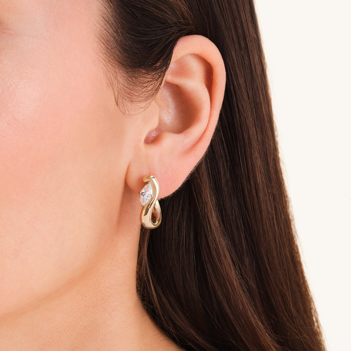 Orecchini A Perno ROSEFIELD Legacy In Acciaio Inox Placcato Oro Giallo 14K | Gioielli Minimali Per Donna