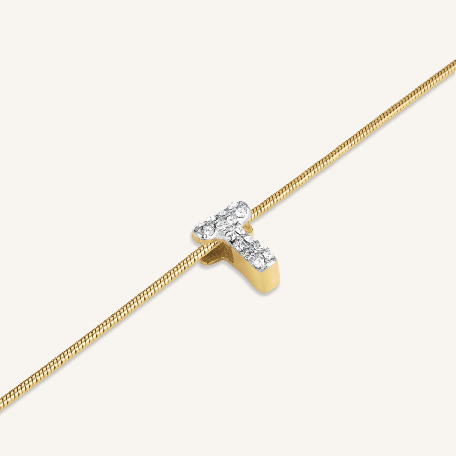 LUCE DI DONNAORO Collana Lettera V con Diamanti in Oro 18kt – Corcione Gioielli LUCE DI DONNAORO Collana Lettera V con Diamanti in Oro 18kt – Corcione Gioielli